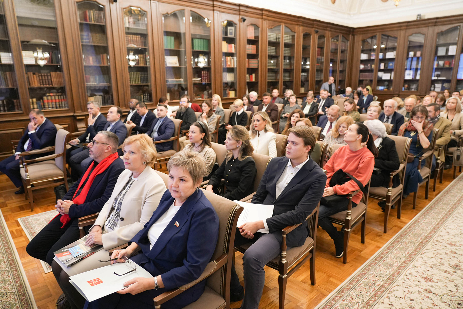 В Мариинском дворце прошёл симпозиум на тему возрождения исторического наследия